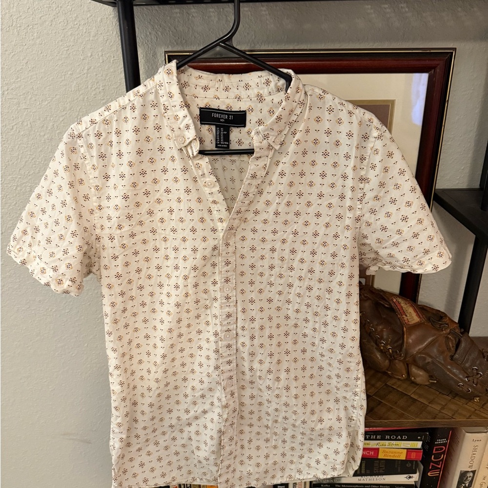 Forever 21 Men's White and Brown Patterned Shirt
